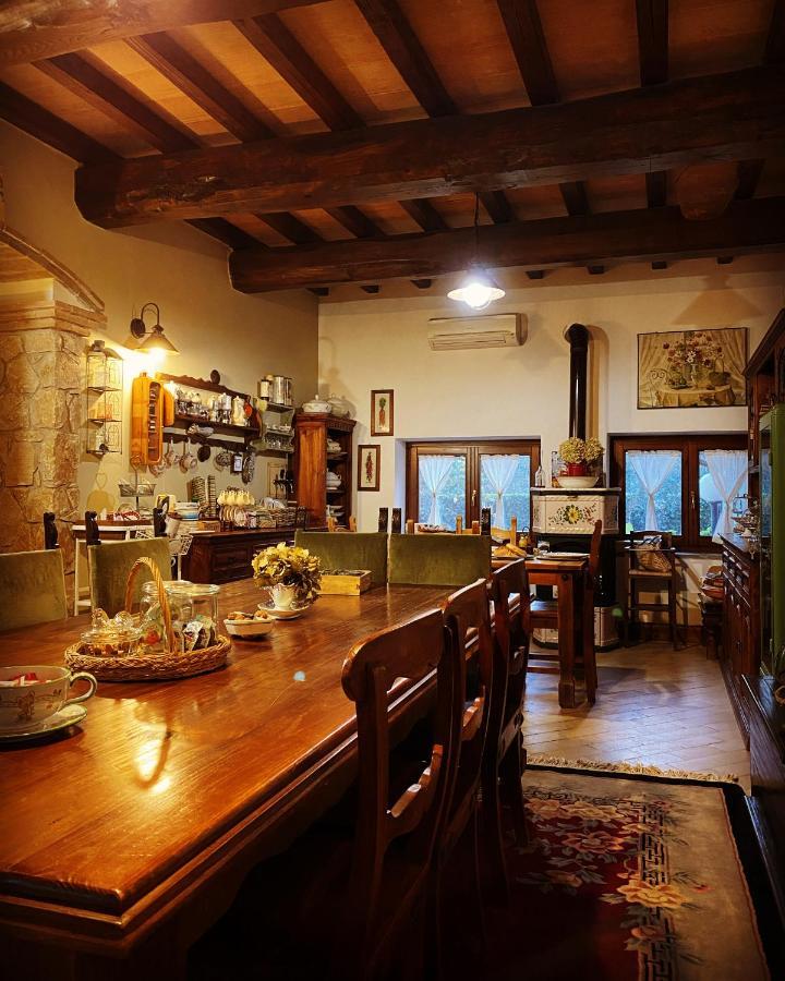 La Locanda Del Tevere Fiano Romano Bagian luar foto